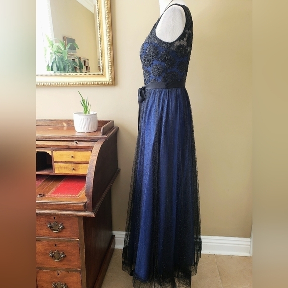 Aidan Mattox Blue Black Lace Tulle Sleeveless Evening Gown Maxi Dress Size 6 - Picture 6 of 13